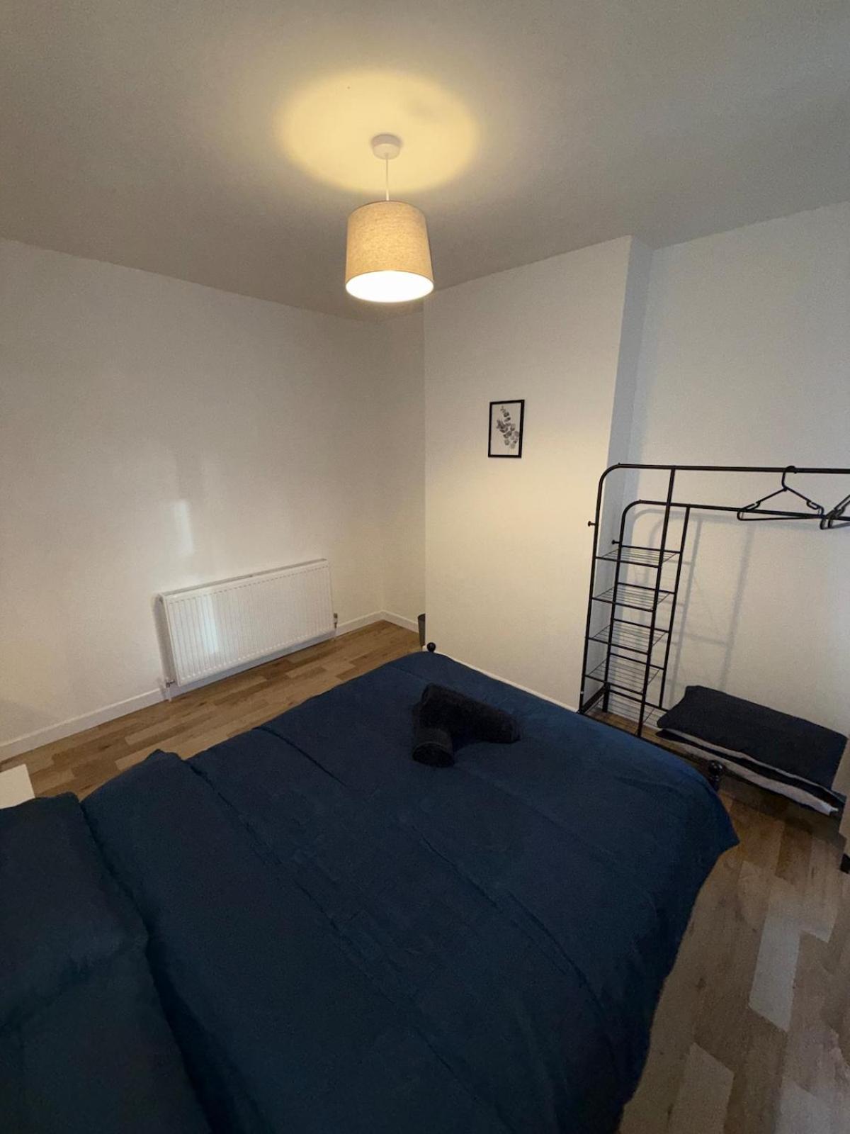Charming 3-Bedroom House カーディフ エクステリア 写真